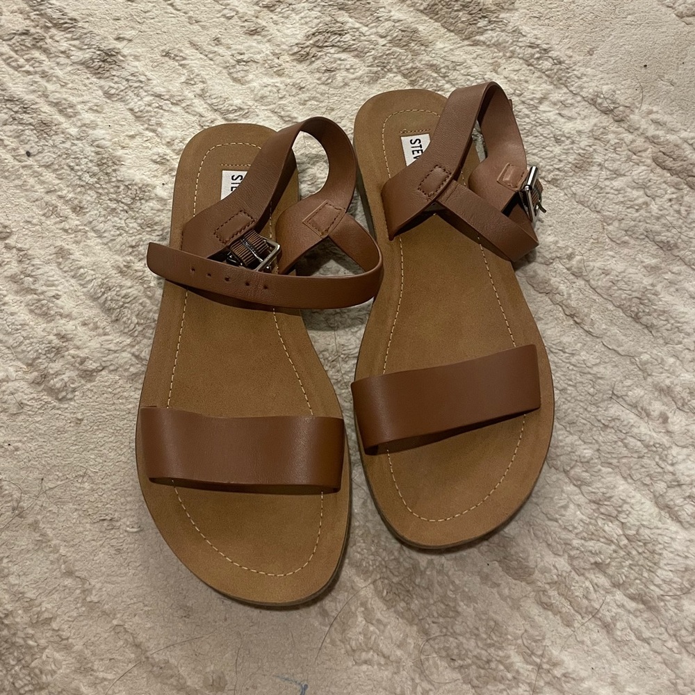 Steve Madden Brown Leather Flat Sandals